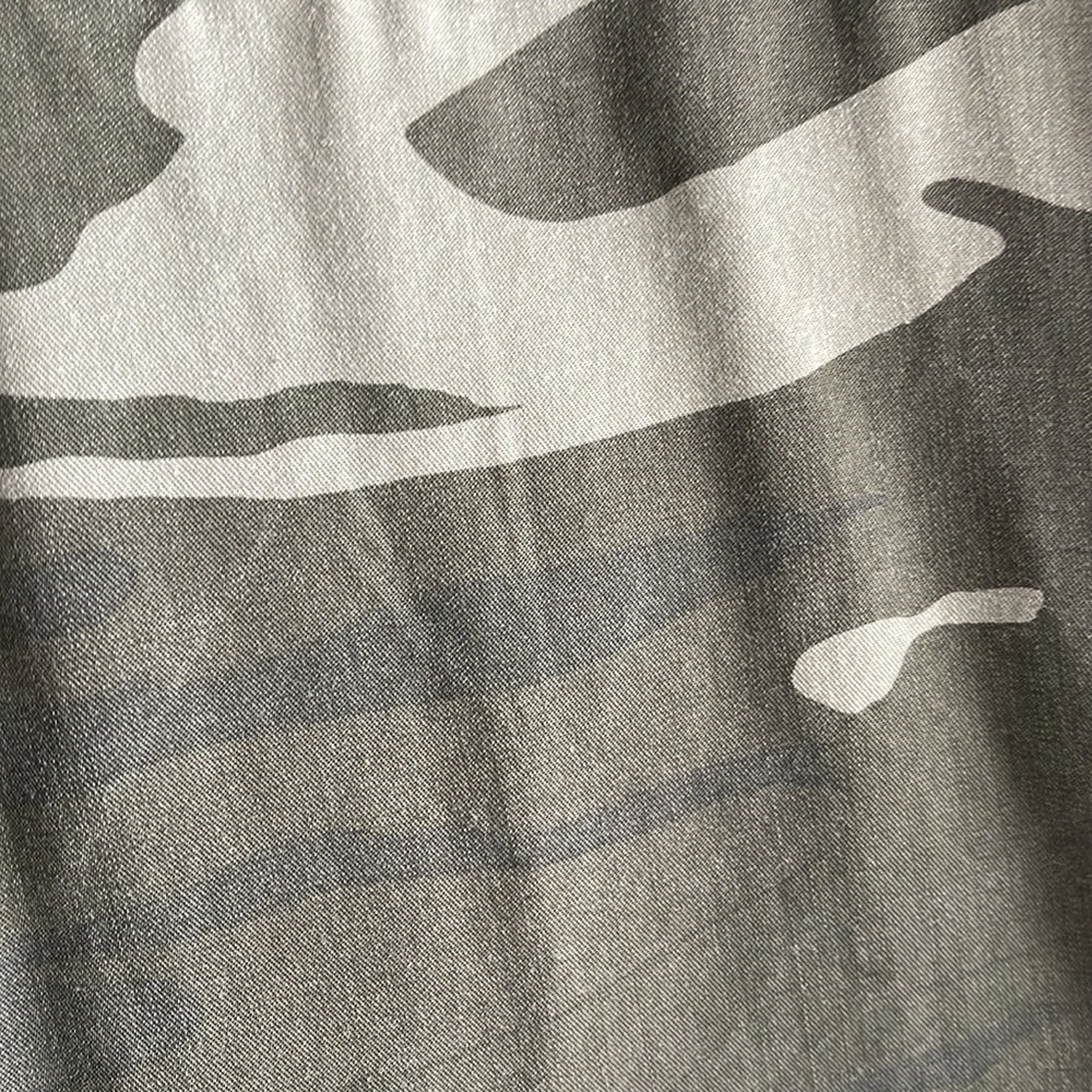 Express Army Print Button-Up - Picture 5 of 6
